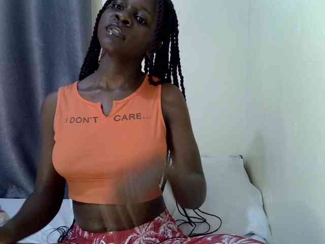 Queenbeea webcam