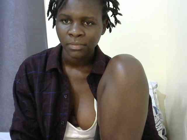Queenbeea webcam