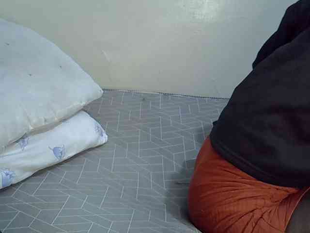 Queenbeea webcam