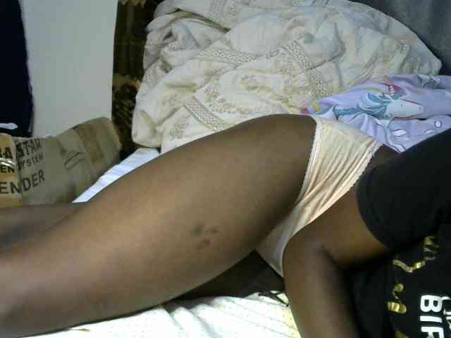 Queenbeea webcam