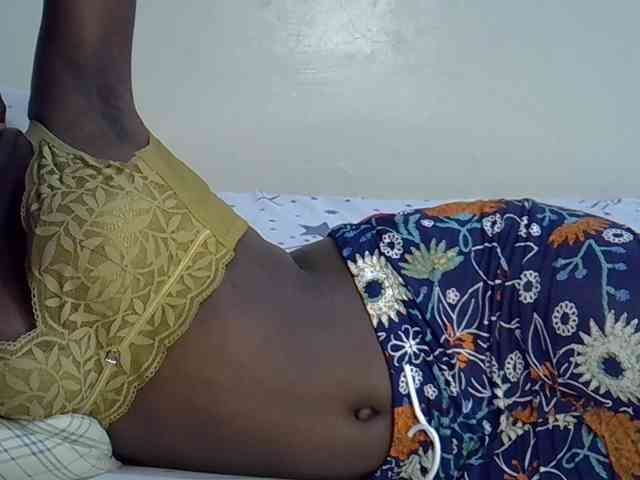 Queenbeea webcam