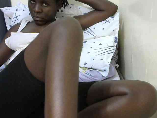 Queenbeea webcam