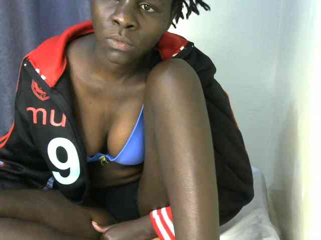 Queenbeea webcam