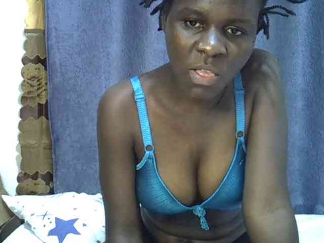 Queenbeea webcam