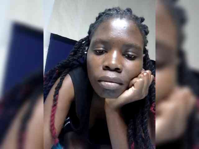Queenbeea webcam
