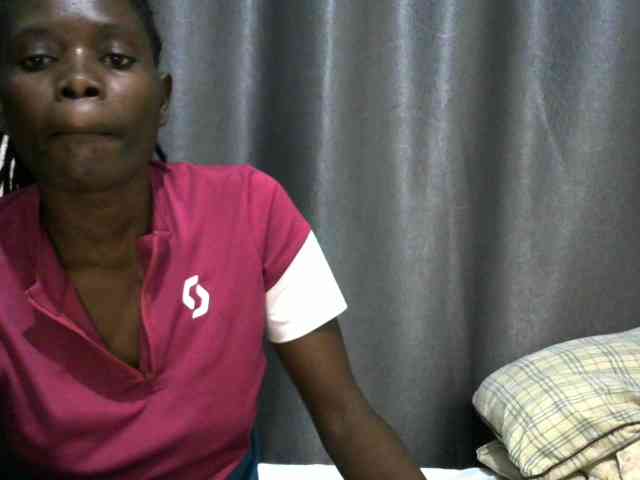 Queenbeea webcam