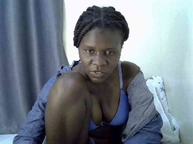 Queenbeea webcam