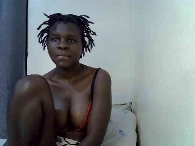 Queenbeea webcam