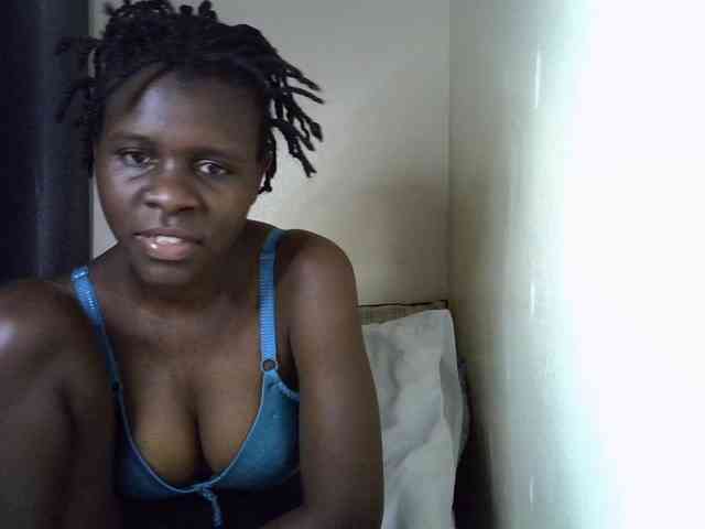 Queenbeea webcam