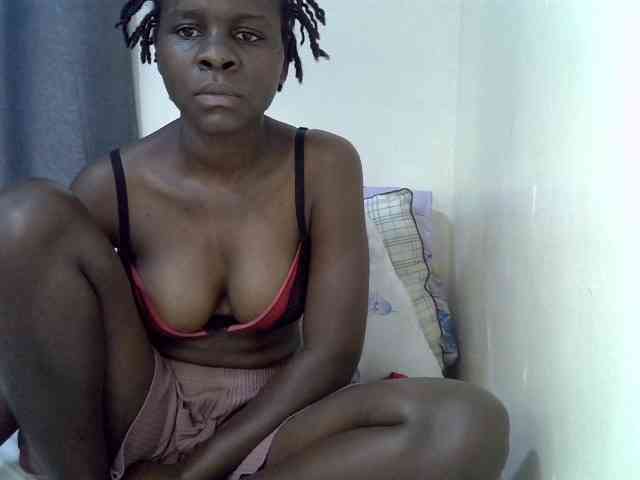 Queenbeea webcam