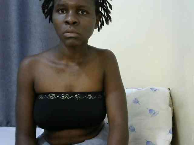 Queenbeea webcam