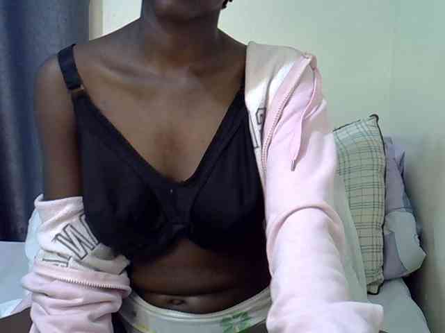 Queenbeea webcam