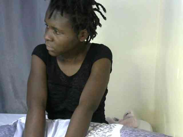 Queenbeea webcam