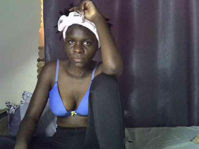 Queenbeea webcam