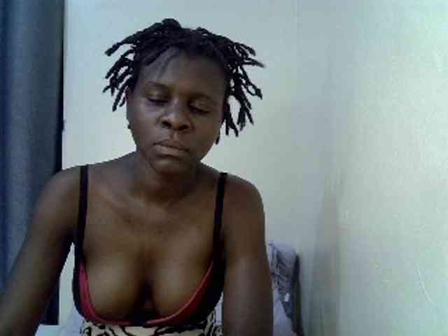 Queenbeea webcam