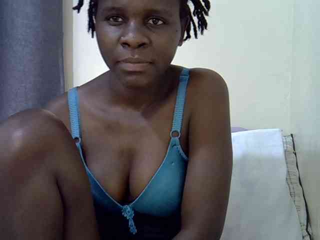 Queenbeea webcam