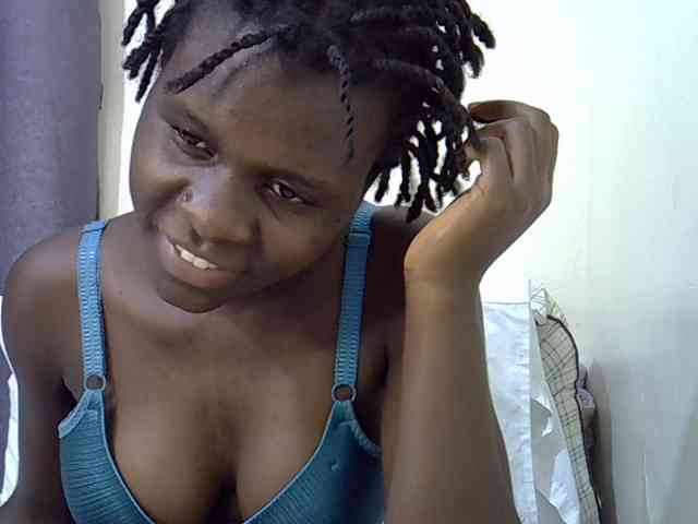Queenbeea webcam