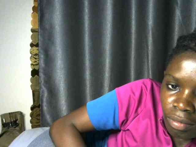 Queenbeea webcam