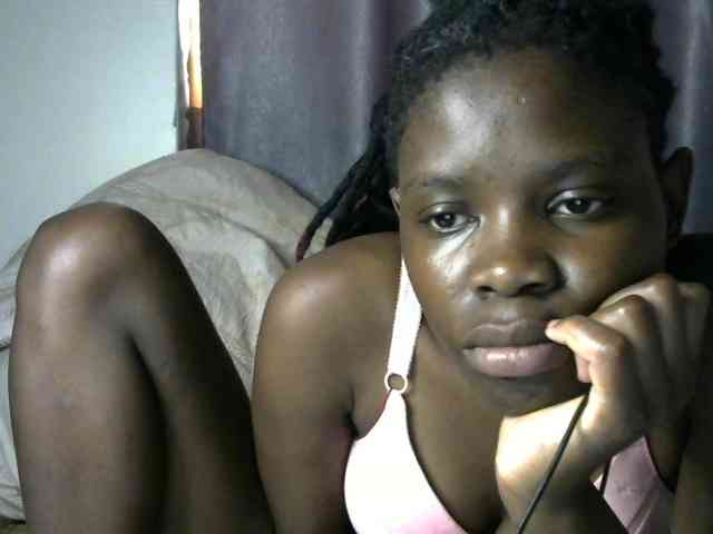 Queenbeea webcam