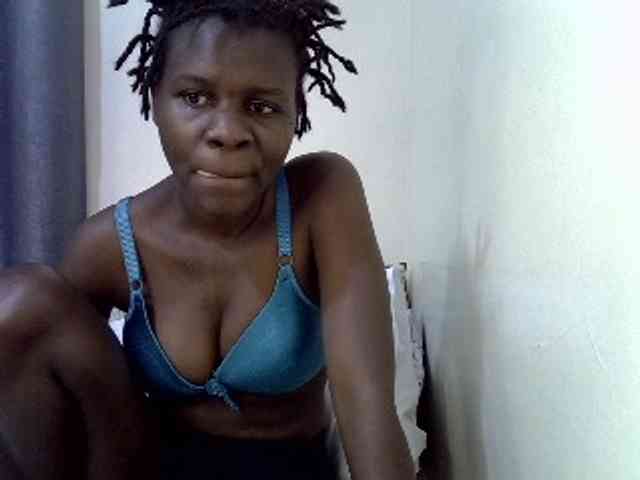 Queenbeea webcam