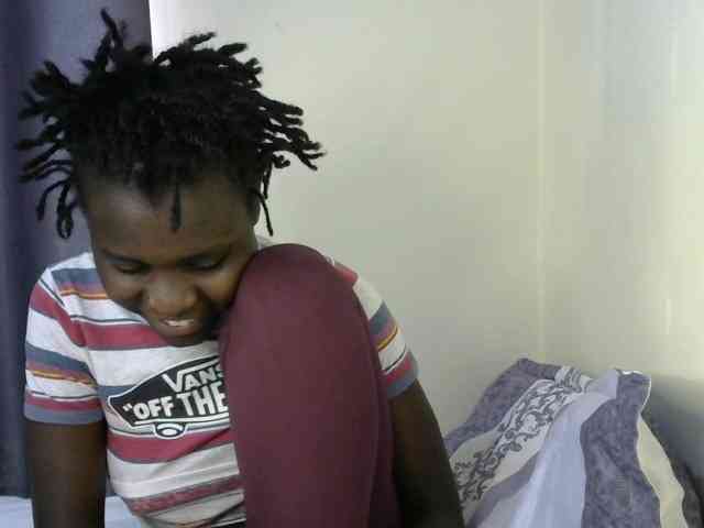 Queenbeea webcam