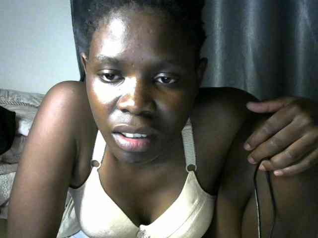 Queenbeea webcam