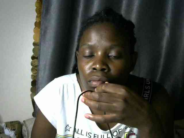 Queenbeea webcam