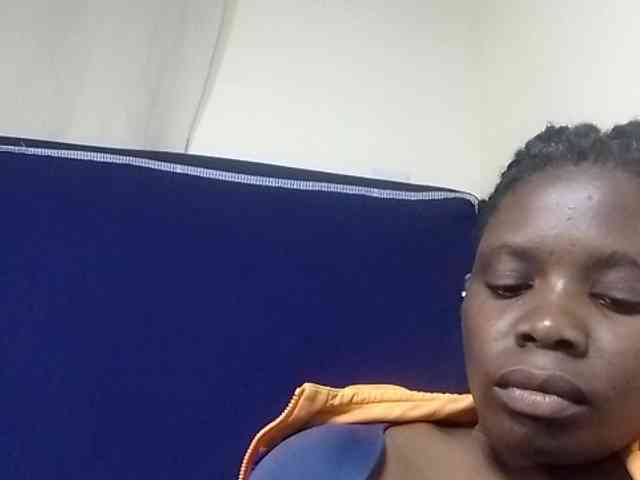 Queenbeea webcam