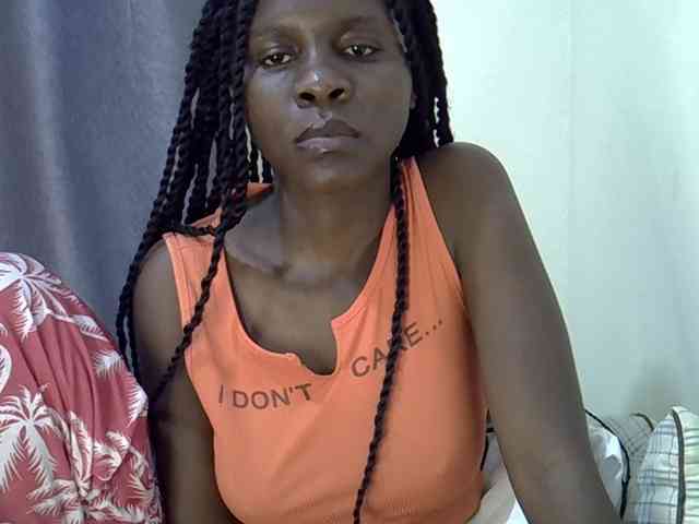 Queenbeea webcam