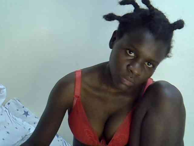 Queenbeea webcam
