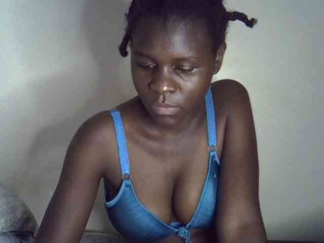 Queenbeea webcam