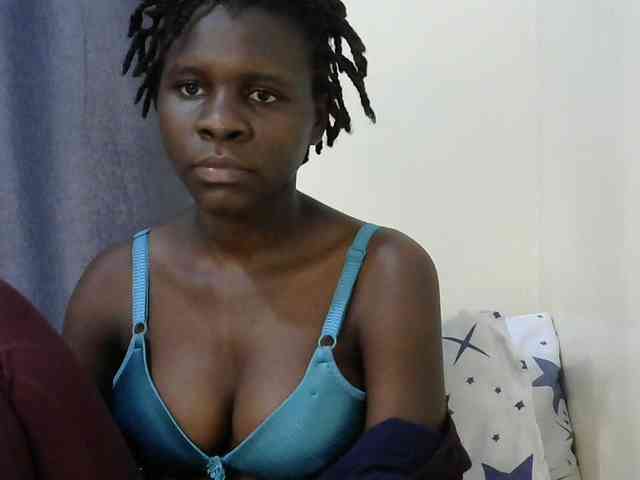 Queenbeea webcam