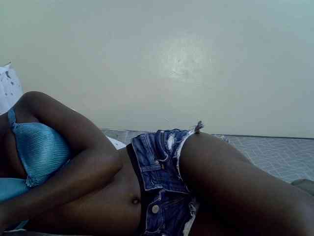 Queenbeea webcam