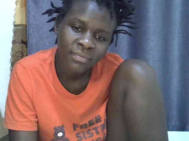Queenbeea webcam