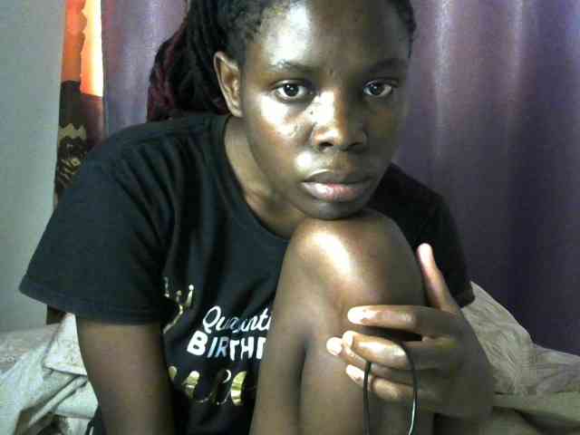 Queenbeea webcam