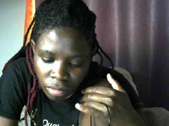 Queenbeea webcam