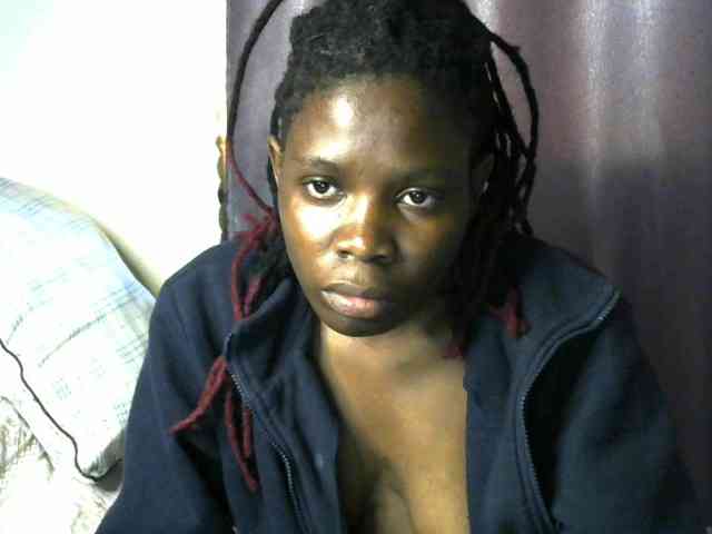 Queenbeea webcam