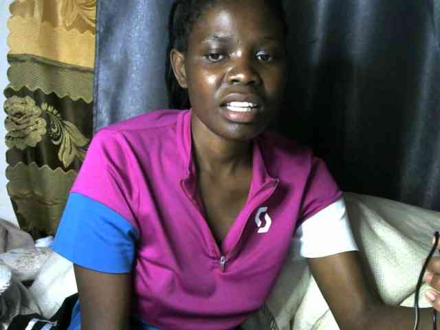 Queenbeea webcam