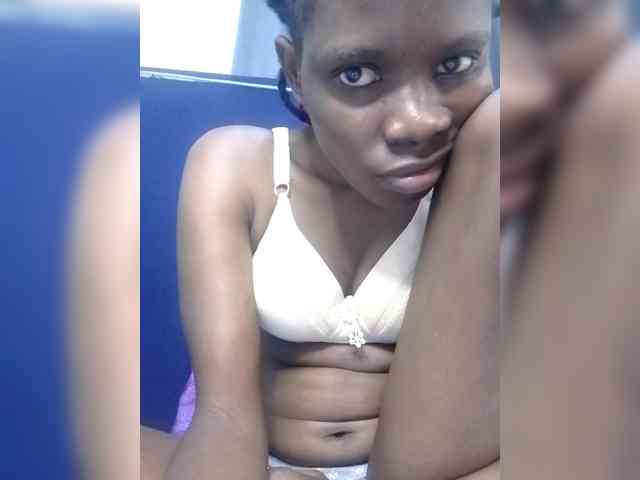 Queenbeea webcam