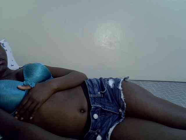Queenbeea webcam
