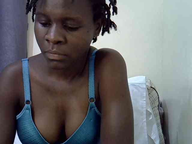 Queenbeea webcam