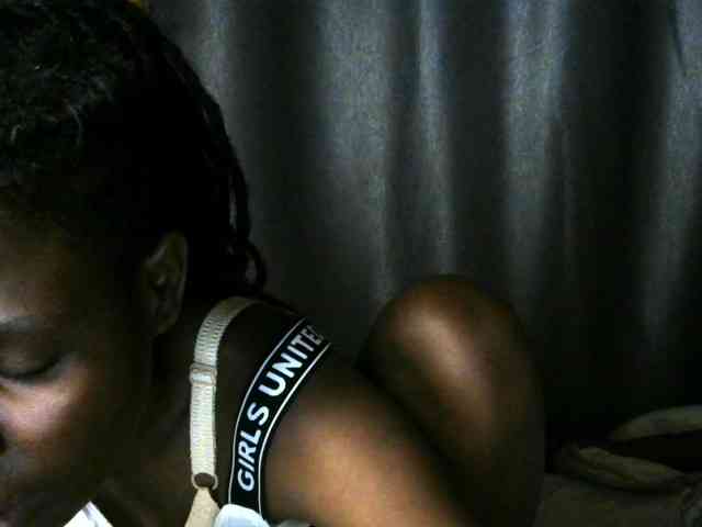 Queenbeea webcam