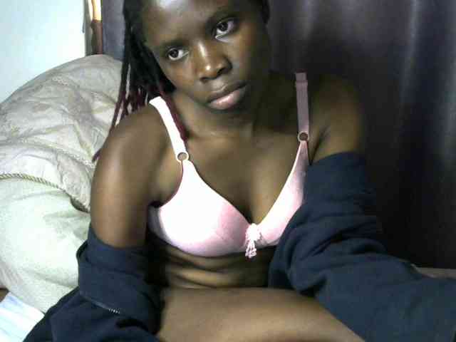 Queenbeea webcam