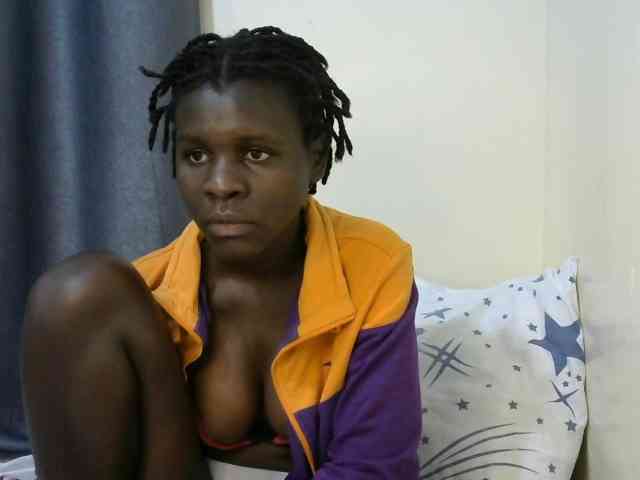 Queenbeea webcam