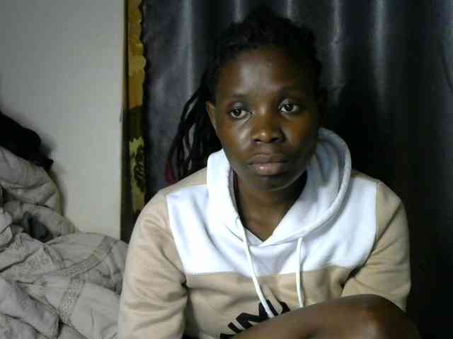 Queenbeea webcam