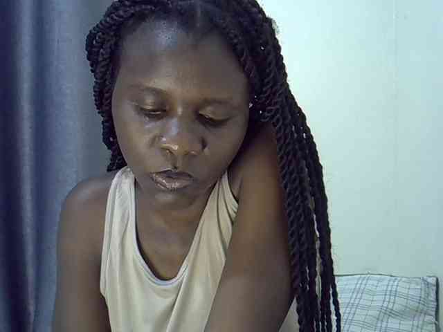 Queenbeea webcam