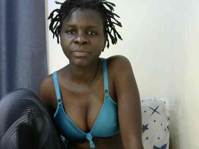 Queenbeea webcam