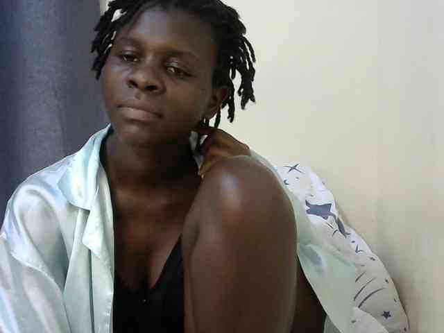 Queenbeea webcam