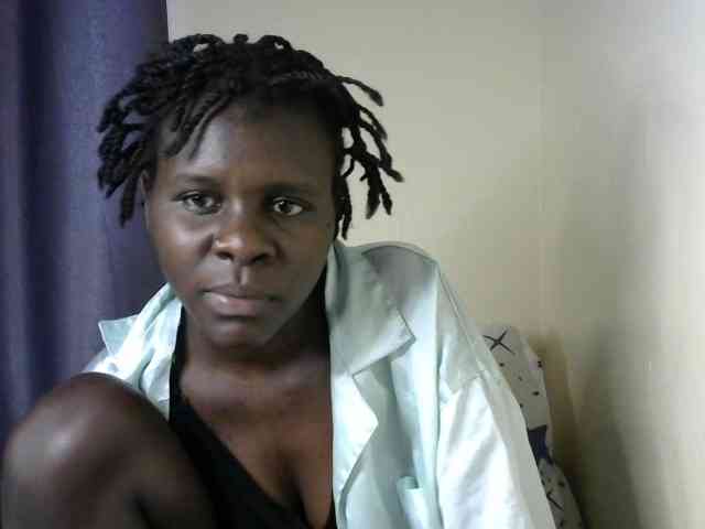 Queenbeea webcam