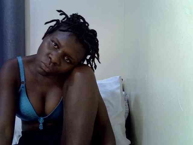 Queenbeea webcam